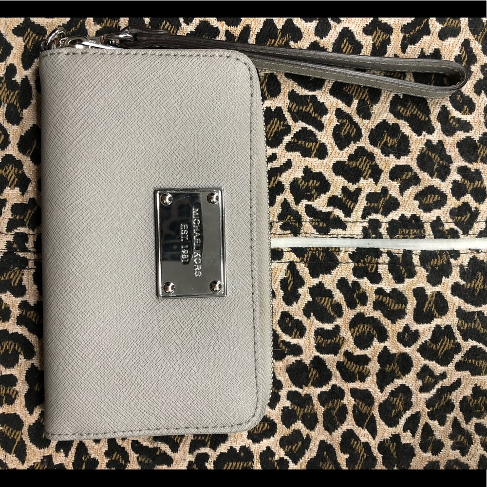 Michael Kors wristlet wallet